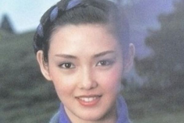 星野真弓